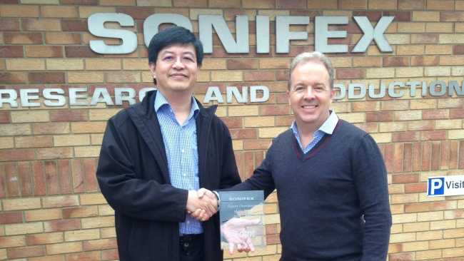 DMT named best Sonifex export distributor for 2014-2015