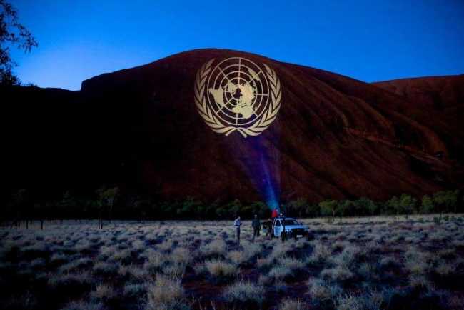 Dreamedia turns Uluru blue