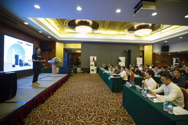 Guangzhou Wsound named exclusive Radius and Axis dealer