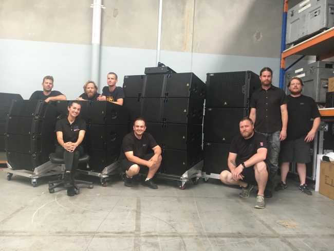 Adamson arrives in Australia on the Eight Day