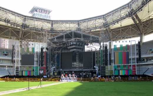 Harman supports The Voice of China final at Shanghai Stadium