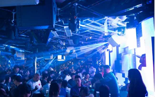 Real Music brings Adamson to Nanjing’s Club Enzo