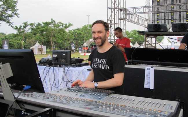 Swedish House Mafia uses Clair Brothers for One Last Tour
