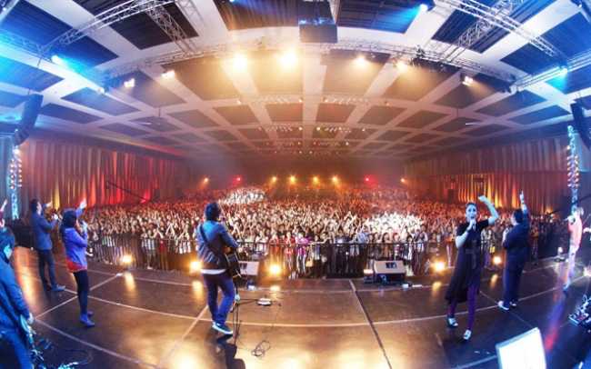 Vue Audiotechnik debuts new line array with JPCC installation