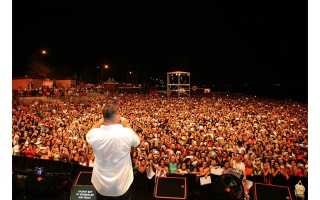 BTS Production supplies Murat Boz tour