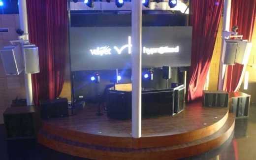 Combined restaurant and venue hypnotises Kuta Beach with Martin Audio