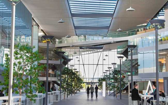 Wood & Grieve tames wild acoustics at Qantas’ Sydney hub 