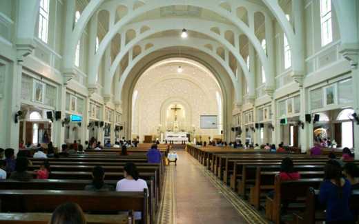 HH distributes the message at Saint Clement’s Church