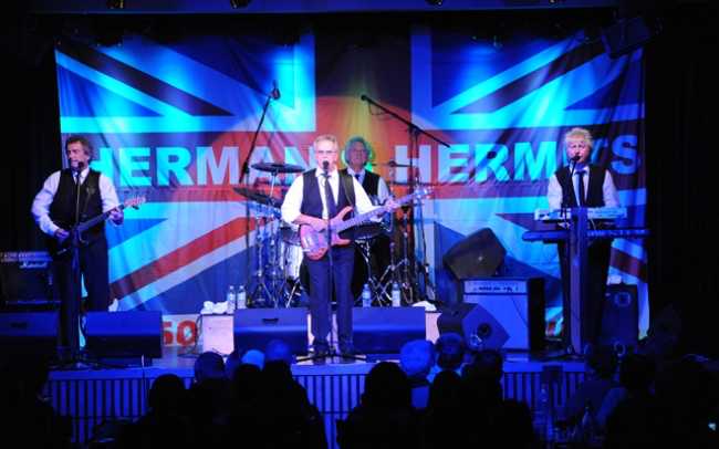 Herman’s Hermits rely on E-V at Club Menai