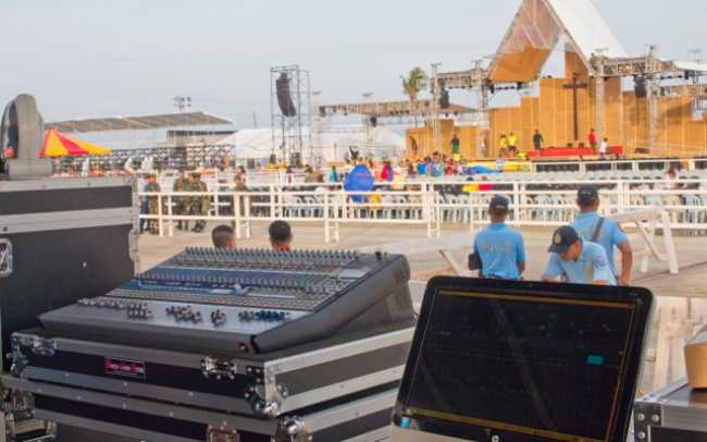 PreSonus supports the Pope