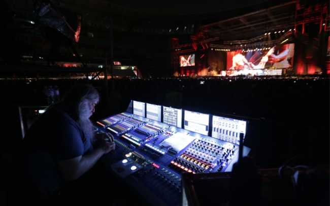 Meyer Sound Mixing Workshop hosts Metallica FOH ‘Big Mick’